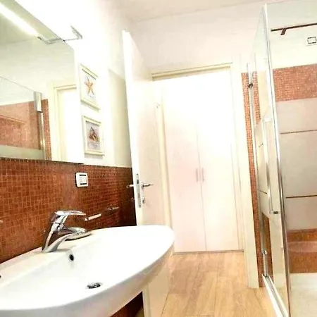Comfortable Apartments In Lecce