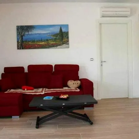ホームステイ Comfortable Apartments In Lecce